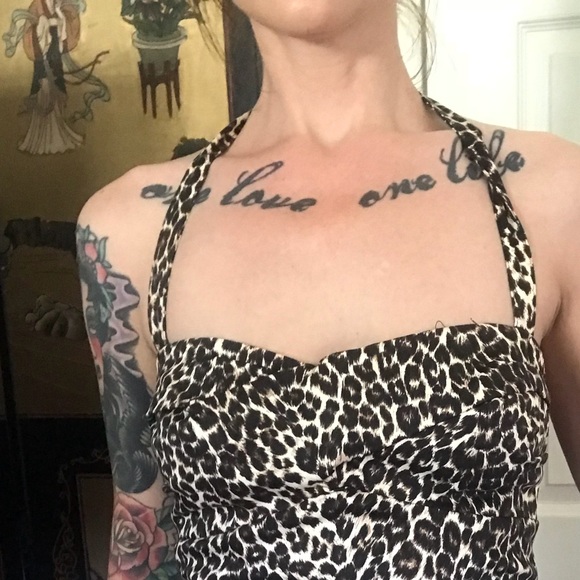 Pin-Up Couture Leopard Retro Wiggle Dress - Picture 4 of 7
